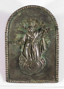 Portapau d'argent que representa Sant Esteve, que feien servir els membres del consistori banyolí al segle XVII durant les celebracions religioses