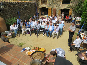 Gastro-Music-Painting, Live-Art a c&agrave;rrec de l'artista Carles Bros a Colera