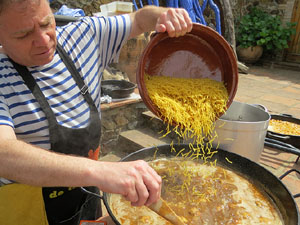 Gastro-Music-Painting, Live-Art a c&agrave;rrec de l'artista Carles Bros a Colera