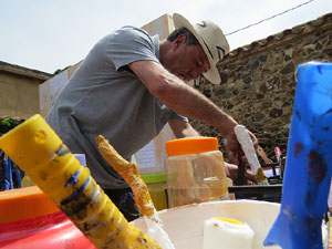 Gastro-Music-Painting, Live-Art a c&agrave;rrec de l'artista Carles Bros a Colera