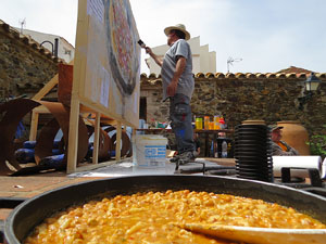 Gastro-Music-Painting, Live-Art a c&agrave;rrec de l'artista Carles Bros a Colera