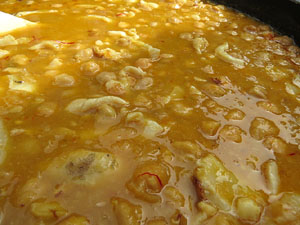 Gastro-Music-Painting, Live-Art a c&agrave;rrec de l'artista Carles Bros a Colera