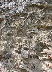 Detall dels murs del castell