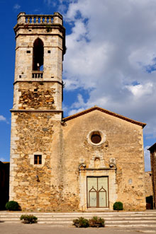 Façana de l'església de Santa Eulàlia de Cruïlles