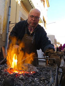 Fira del Porc FIPORC 2016. Mostra d'oficis antics: el ferrer