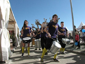 Fira del Porc FIPORC 2014. Animació pels carrers de la vila amb el grup Taxeks de Celrà