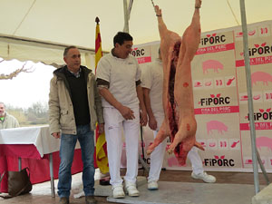 Fira del Porc FIPORC 2015. Demostració de l'especejament d'un porc