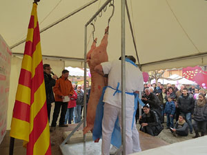 Fira del Porc FIPORC 2015. Demostració de l'especejament d'un porc