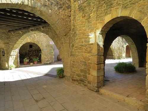 Carrer dels Arcs de Monells