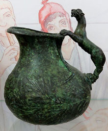 Gerra ritual amb motius dionisíacs, bronze, troballa subaquàtica, 50-150 aC