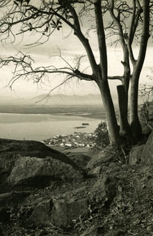 Vista de Roses des del cau de les Guilles. 1946