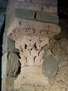 Capitell de la nau de l'esgl&eacute;sia de Sant Pere de Rodes