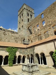 El campanar des del claustre superior