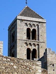 Campanar de l'església de Santa Maria de Vilabertran