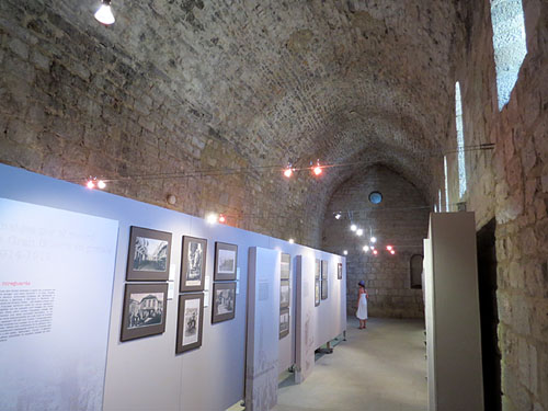 Refetor, actual sala temporal d'exposicions. Segle XIII