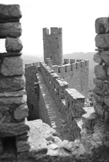 Imatge del castell de Requesens. 1968