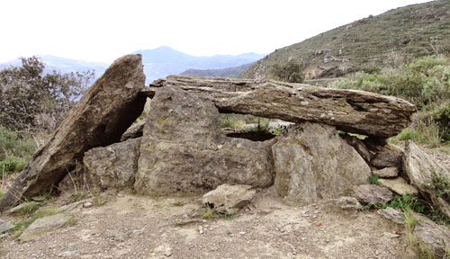 Dolmen de Mores Altes II. Segona meitat 4000 aC
