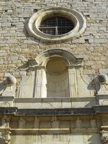 Façana de l'església de Santa Maria d'Ullà