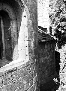 Absis de l'església de Sant Martí de Vilallonga de Ter. 1925